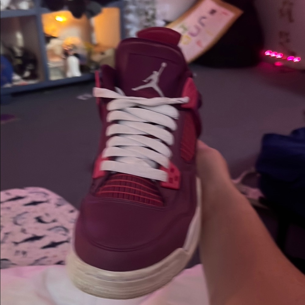 Jordan Women's Sneakers - Jorden 4 retros GS